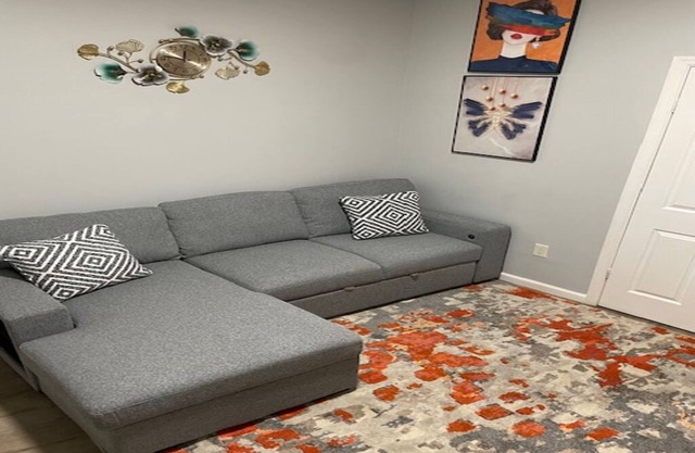 Brick City Dreams A minute away from The Prudential Center! 4 mins from NJ PAC!