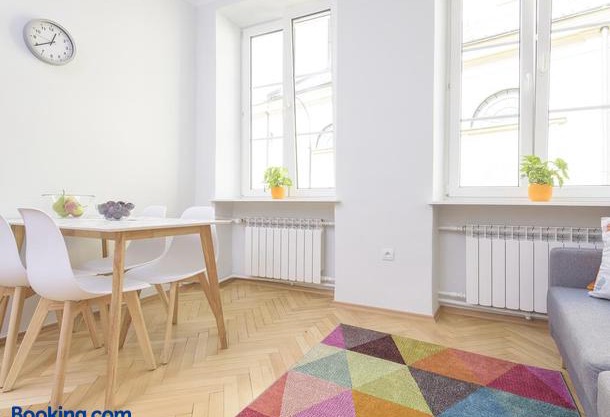 Bright and modern apartment in the heart of the Old and New Town