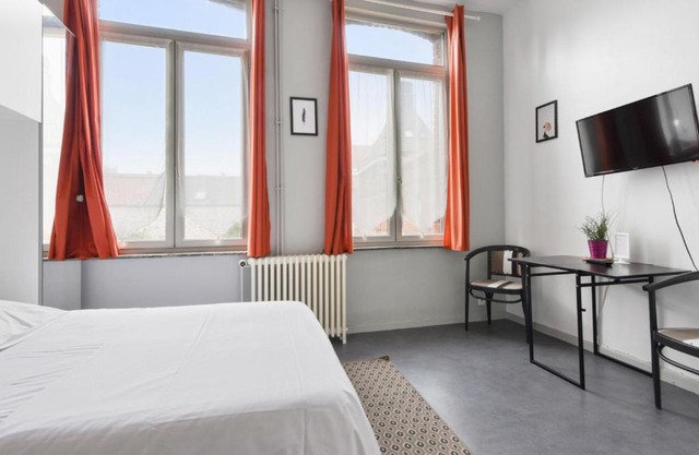 Bright and quiet studio in Béthune center - Welkeys