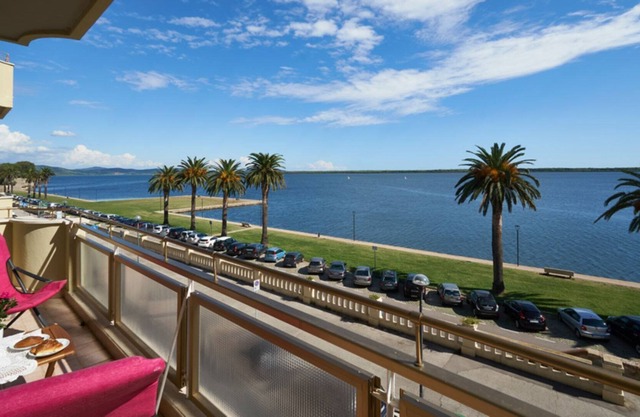 Bright apartment with a beautiful lagoon view.