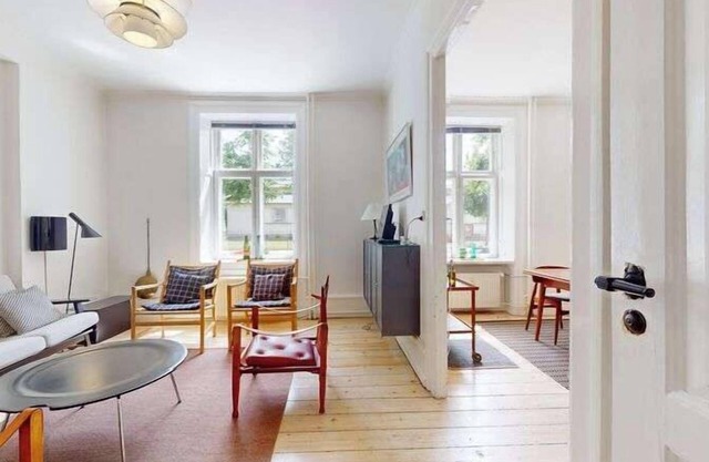 Bright & Charming 3-Room Apt