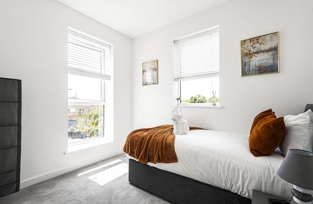 Bright & Cosy Home | Fast Wi-Fi & Free Parking