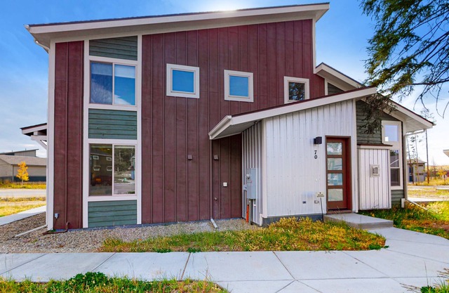 Bright & Modern Cabin Near Hiking Trails w/Private Washer/Dryer, WiFi, & Patio