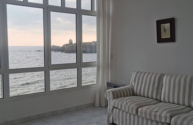 Bright T3, sea view, 74m2