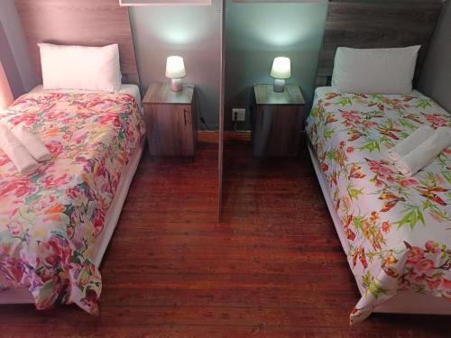 Brix 7 single beds