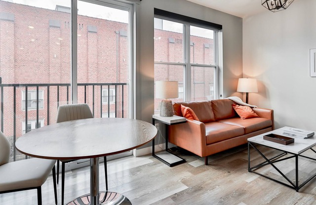 Bud Brewery + Eats | Pool & Gym | Zencity