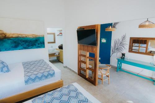 Buena Vista Oceanfront & Hot Springs Resort