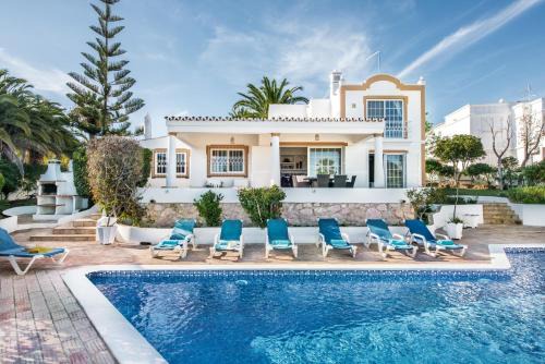 Buganvilia by Algarve Villa Holidays