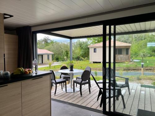 Bungalow à quinze minutes des plages