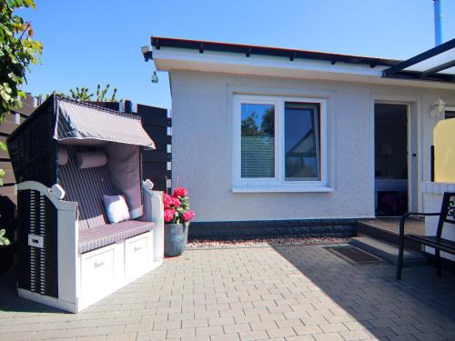 Bungalow in Neubukow mit Terrasse und Garten