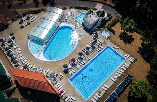 BUNGALOW VILLAGE SOUS LES PINS