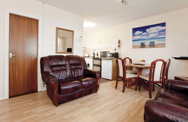 Bungalow with one double and one single.