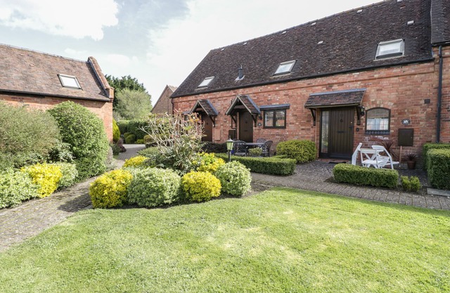 BURFORD COTTAGE, family friendly, with a garden in Clifford Chambers
