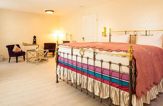 Butterfly Romantic Room - Fairytale Hotel