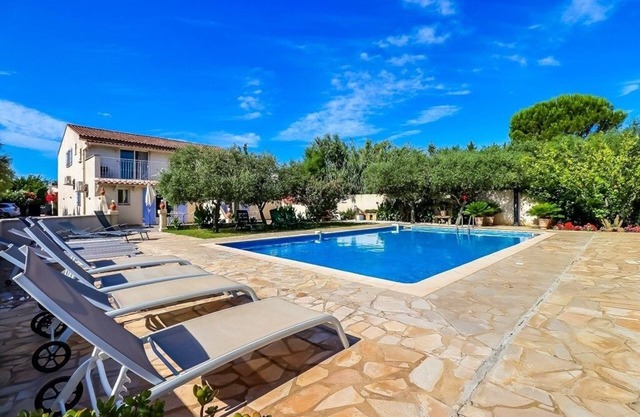 Côté Oliviers 4P - Appt 4p climatisé avec piscine