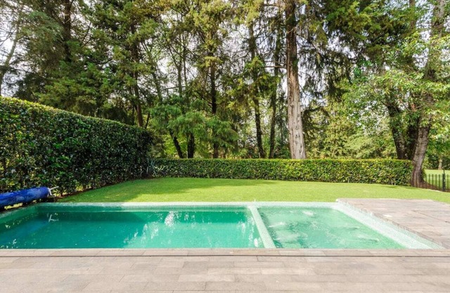 Casa Montaño in front of the golf course