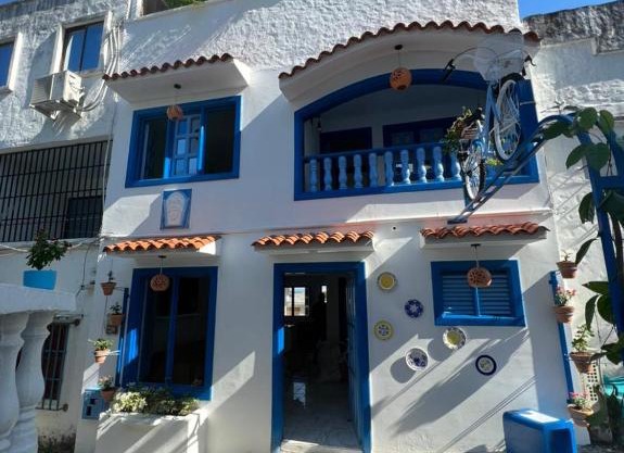 CABAÑA EN LA ALDEA DORADAL