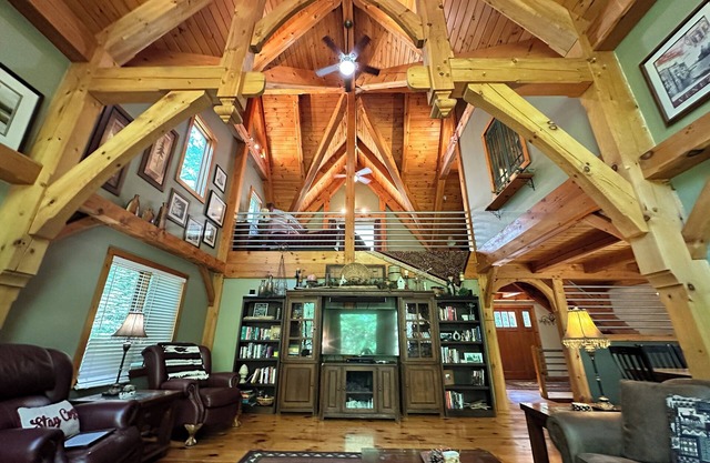 Cabin 12 by Eagle Waters Resort