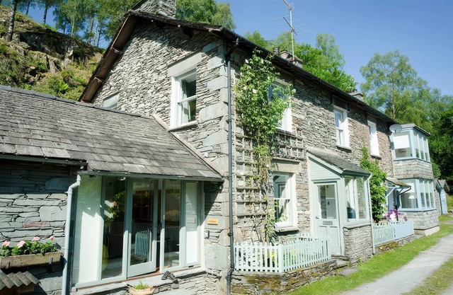 Cabin ∙ 2 bedrooms ∙ 4 guests