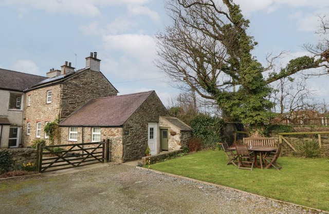 Cabin ∙ 3 bedrooms ∙ 6 guests