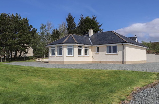 Cabin ∙ 3 bedrooms ∙ 5 guests