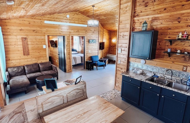 Cabin on private beach on a lake near Brainerd! 2 bedrooms, sleeps 7!