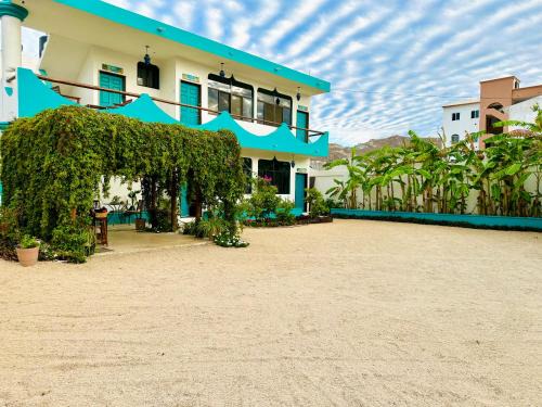 CABO BOHEMIA Tropical Garden Studios