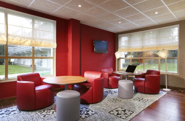 Campanile Orleans - La Source