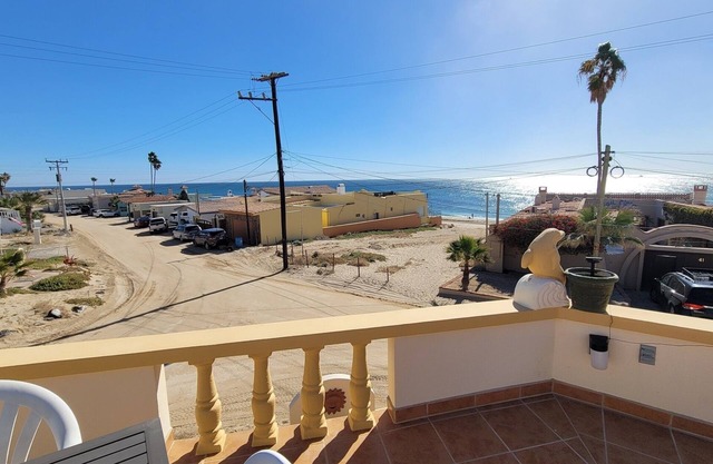 Campbell's house, 2nd row, WiFi, Las Conchas