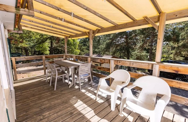 Camping Alpes Dauphiné * - Chalet Havitat 2 bedrooms 35m² 6 people