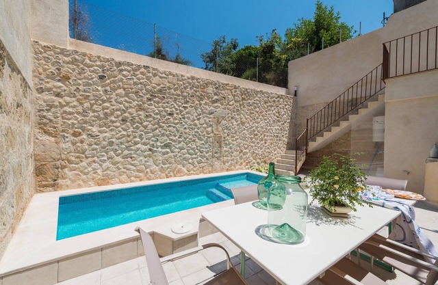 CAN DIANA - Vacation home with private pool in peaceful town. Free WiFi