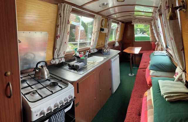 Canal Cove Retreat in Stone