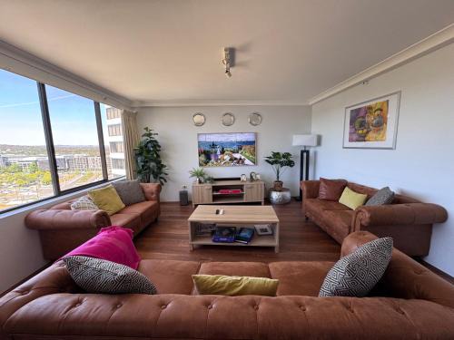 Canberra City View Apartment