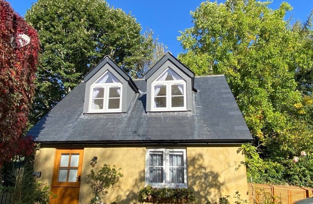 Candlewick Cottage - One Bedroom House, Sleeps 2