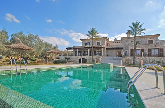 CANOVA - Spacious house for 16 people with swimming pool in Ariany