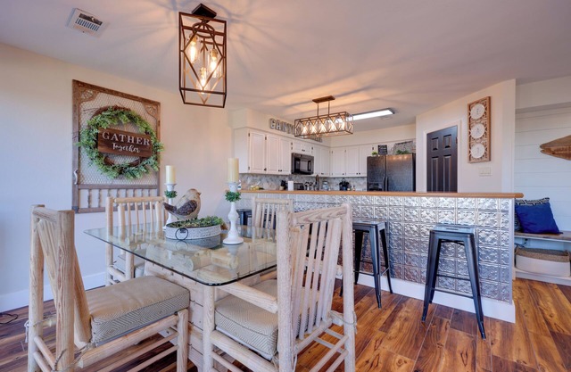 Canyon Lake Vacation Rental w/Lake Views