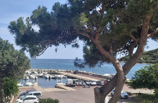 Cap Corse Santa severa Ground floor seaside garden