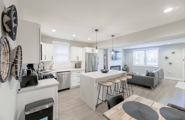 Capitol City Château