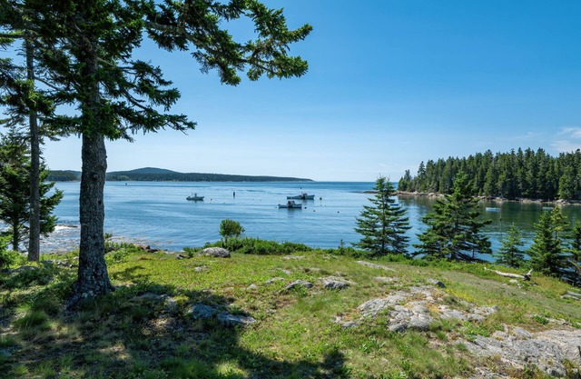 Captain Guptill's House private beach, spectacular ocean views.