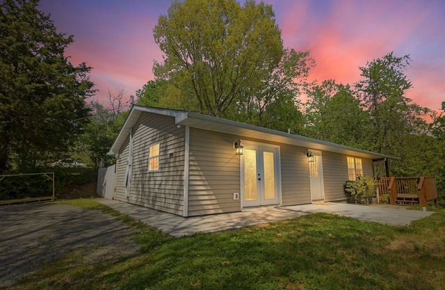 Captain Puddle Pirate's Hideaway - Near All Sevierville & Pigeon Forge Attractions & Great Smoky Mountains NP by RedAwning