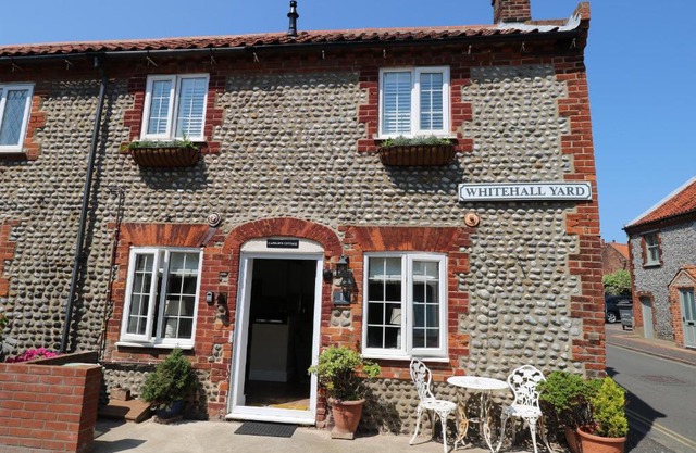 Captain Cottage 