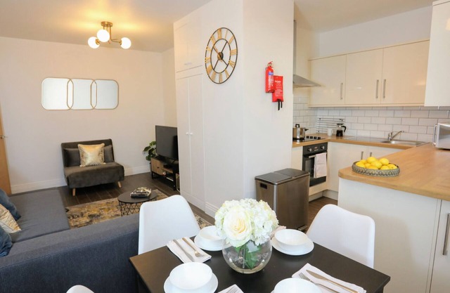 Watford Upton Flat Br 