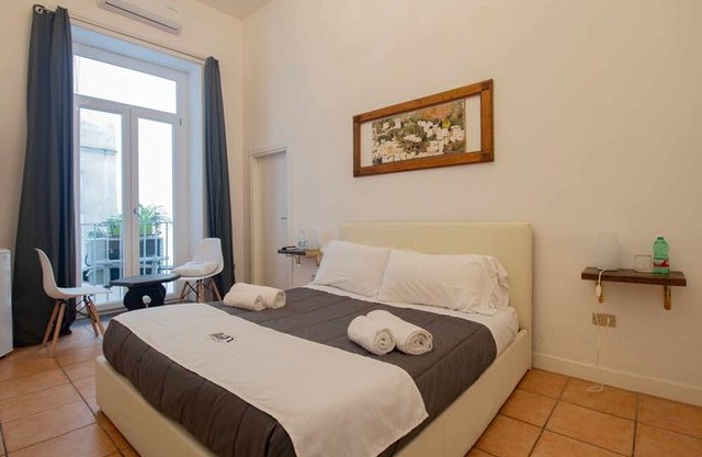 Carafa's Central Apartment by HHN