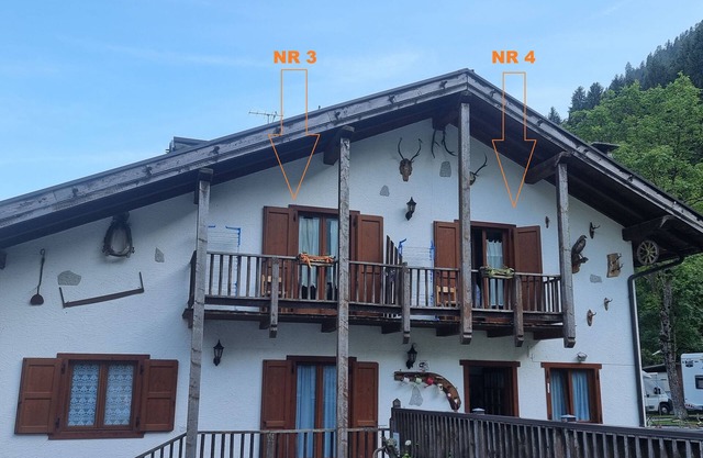 Caravan 'Adamello 3' with Mountain View, Balcony and Wi-Fi