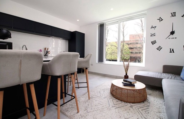 Cardiff Retreat 3BR with Netflix & High-Speed Wifi