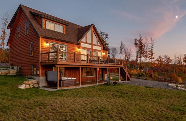 Caribou Mountain Chalet- Panoramic Views, Hot Tub