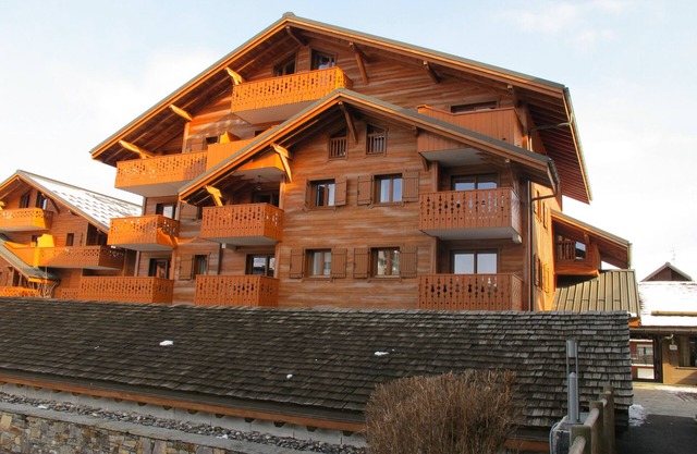 Carroz sport 6 people, 3 bedrooms, swimming pool, jacuzzi, sauna