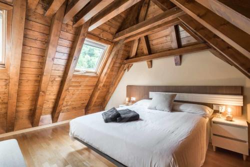 Casa Artiga de Lin by SeaMount Rentals