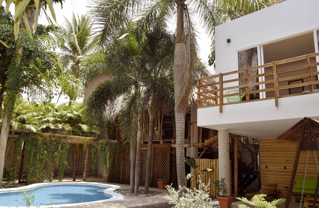 Casa Bonita: Private Oasis in Charming Beach Town