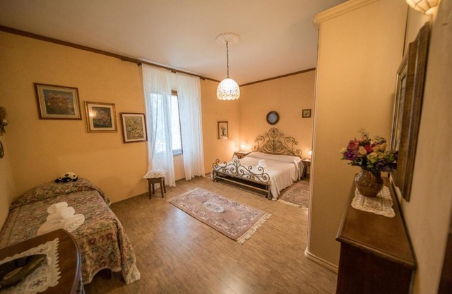 CASA CECCONI (ON THE HILLS OF FLORENCE)